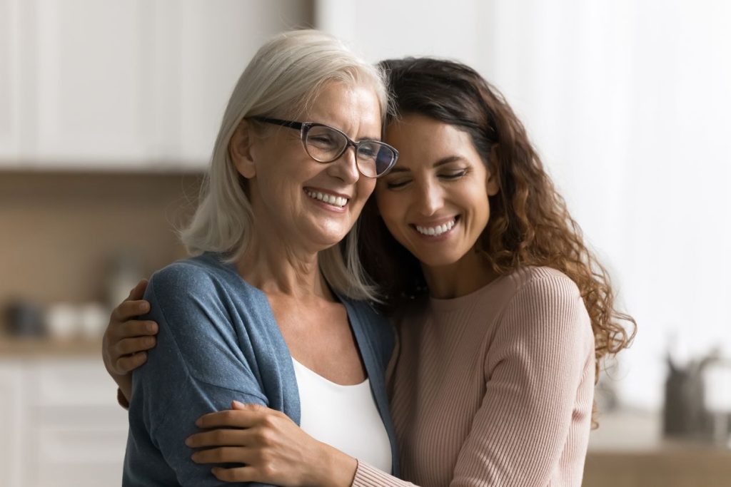 16 Frases de Madre que Reconcerás al Instante: lo que dicen y lo que de Verdad Están Pensando Cuando lo Dicen