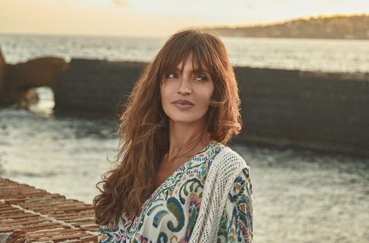 Skechers Agotará Las Cuñas Con Tacón Sensato Ideales para Combinar Con Falda Larga, Jeans O Vestidos Este Verano