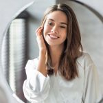 Adiós A Los Tintes Químicos: Conoce la alternativa Natural E Hidratante para desimular Las Canas Sin Tintes ni Henna
