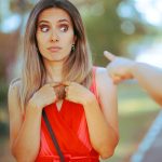 7 Frases Muy Típicas Entre Las Personas Narcisistas (Y CÓMO Responder Sin Que Te Desestabilicen Emocionalmento)