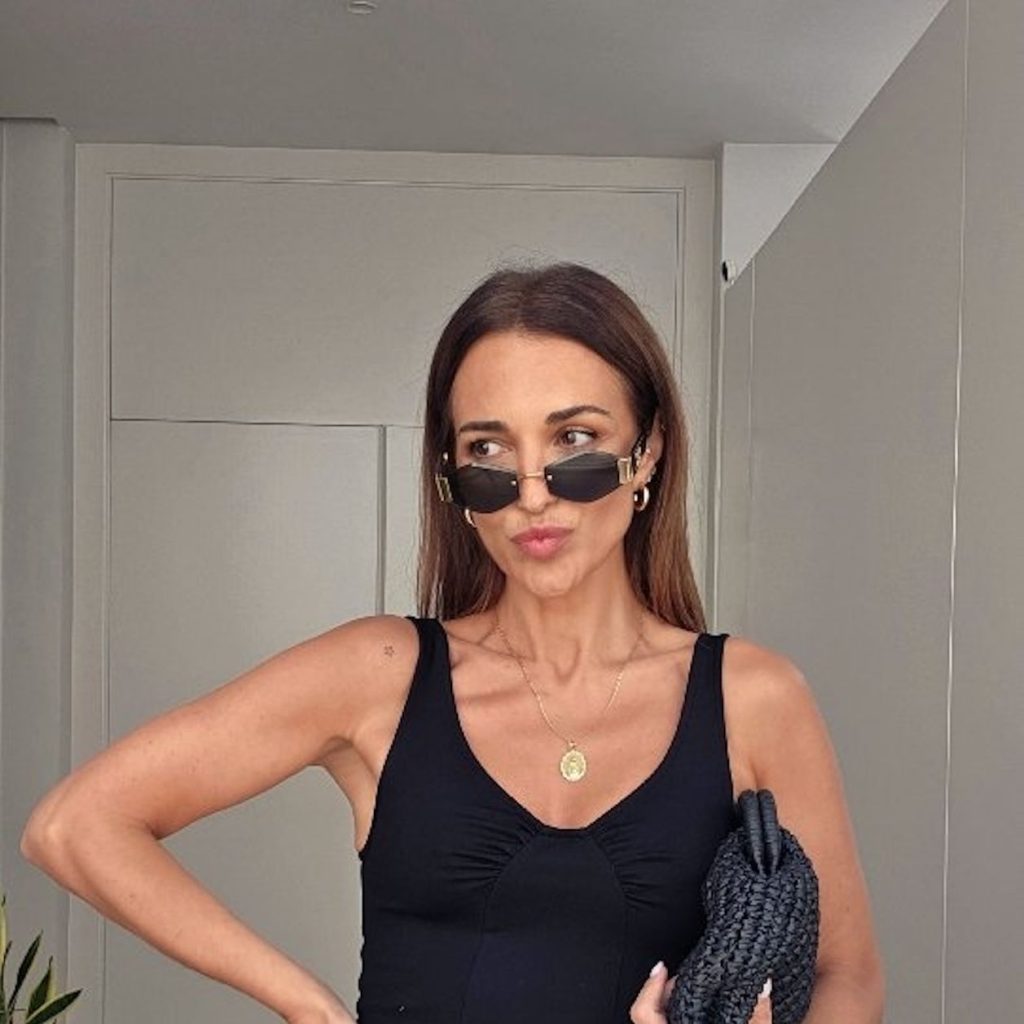 Paula Echevarría Agotará El Vestido Negro Satinado de Primark que Parece de Invitada Por 20 €: Disimula Tripa y Estiliza