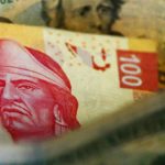Peso mexicano modera reacción positiva a exclusión de aranceles de Trump
