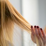 Los expertos se ponen de acuerdo: este es el aceite ideal natural para fortalécer y dar volumen al cabello fino y débil