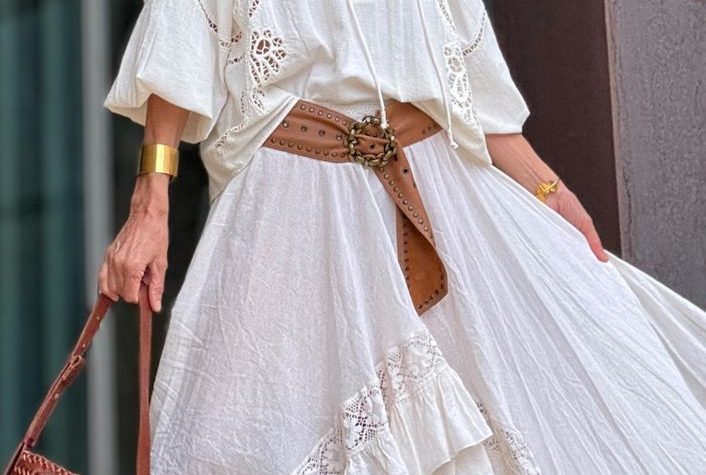 Lidl rescata Su Vestido Más Elegante Con Cinturón A Juego que Amarán Las Mujeres de 60: Midi y Afina Cinturas Por 12,99 €