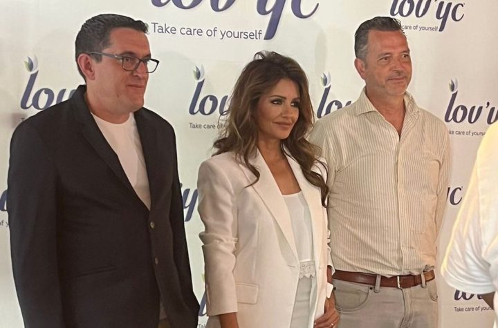Mónica Cruz (48 Años) Revela Su Secreto Capilar: «Uso Champú de Cebolla para evitar que el Pelo se Apelmace»