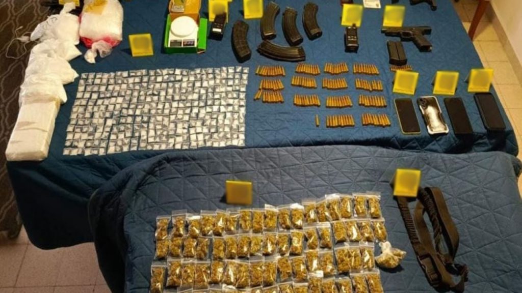Cae célula criminal en Querétaro: aseguran droga y armas valuadas en 4 mdp